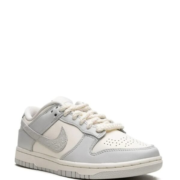 Alternative view of NIKE SB DUNK LOW NEEDLE WORK
