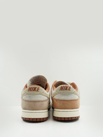 Alternative view of Nike Sb Dunk Low Medium Curry