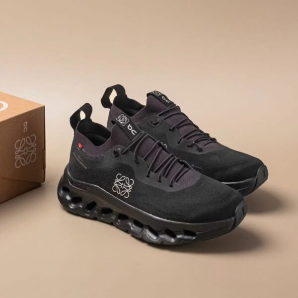 QC OC LOEWE CLOUDMONSTER TILT [BLACK] 1908025