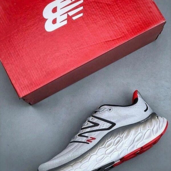 Alternative view of NB FRESH FOAM MORE V4 MARATHIN CUSHIONED RUNNER [GREY / RED / BLACK] 2708025