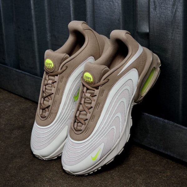 NK AIR MAX 97 FIRE [WHITE/  KHAKHI VOLT] 0509025