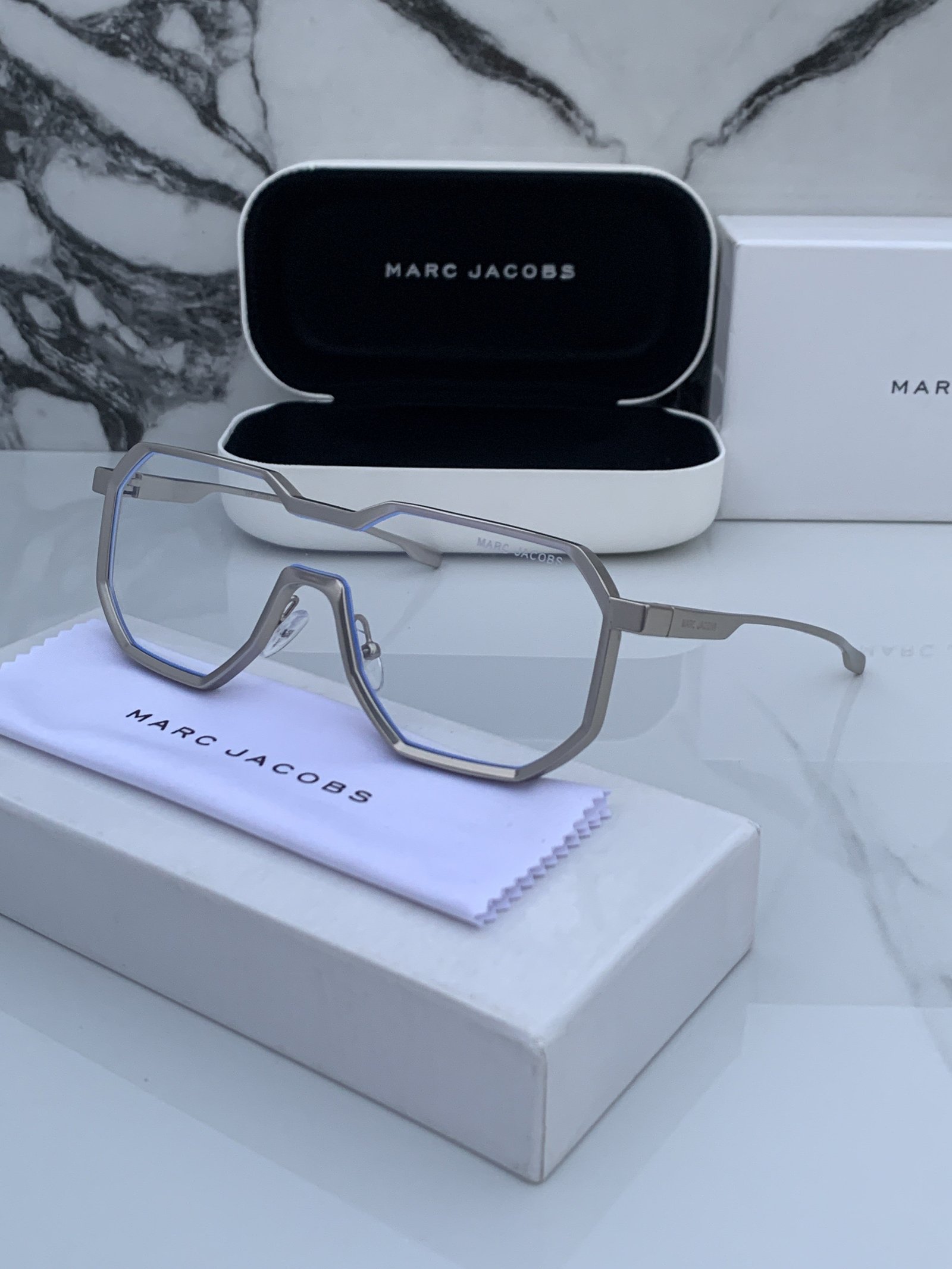 Branded Sunglasses MJ 98145 silver plano (With Original Kit) - Image 5