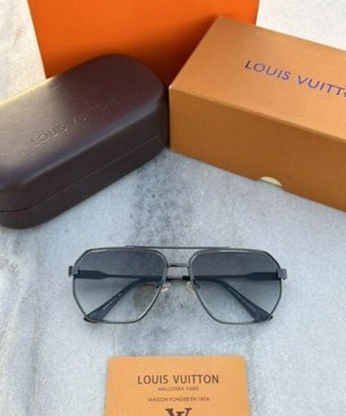 Alternative view of Branded Lv Gun Green Sunglasses FT (With Original Kit)