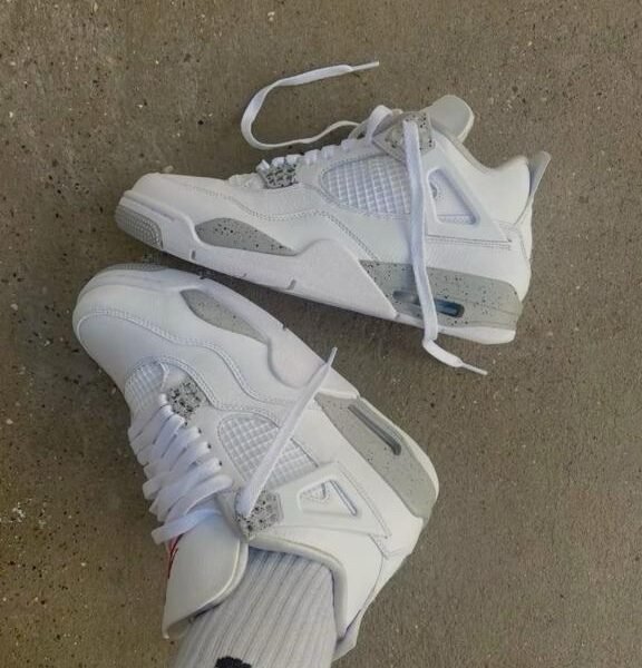 NIK.E AIR JORDAN 4 OREO SEMI UA