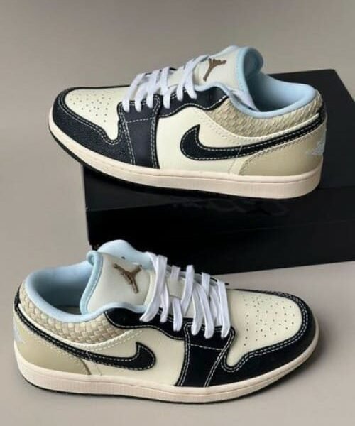 Alternative view of Nike AIR JORDA_N RETRO 1 LOW [CREAM / BLACK] 0909025