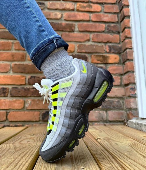 Nike AIR MAX 95 OG NEON BIG BUBBLE [NEON / WHITE / GREY] 1809025