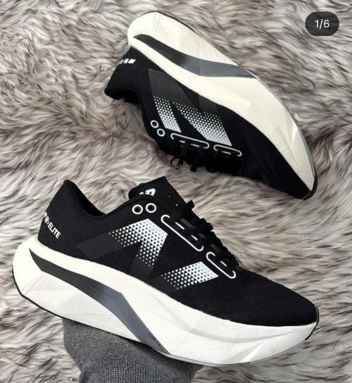 Alternative view of Elite V4 BLACK Shoes