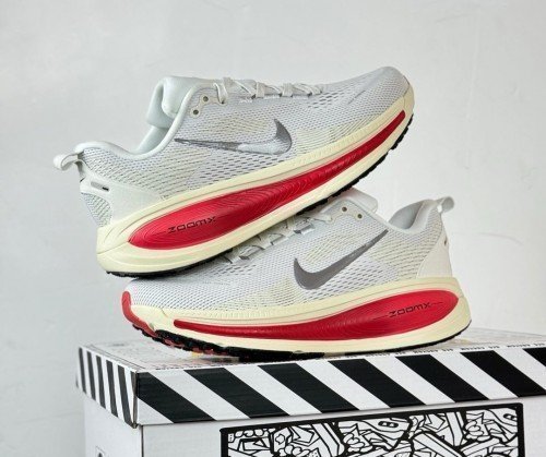 Nike ZOOM VOMERO 18 PLATINUM SIREN RED [WHITE / RED /BLACK] 0609025
