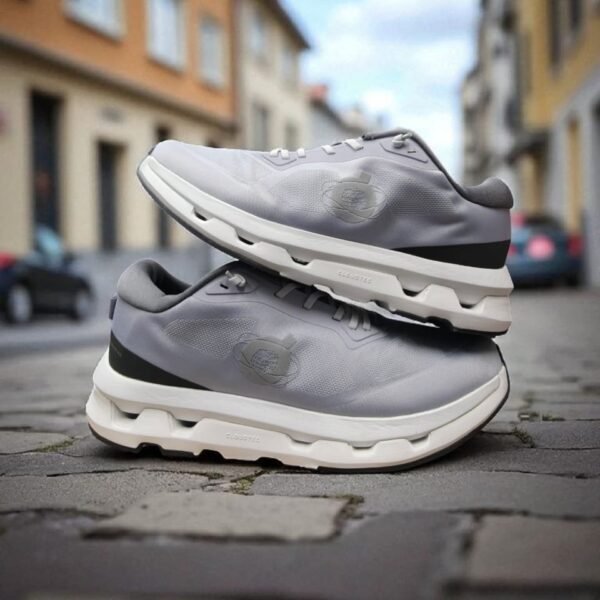 Alternative view of QC OC RUNNING X KITH CLOUDZONE [GREY / WHITE / BLACK] 0909025