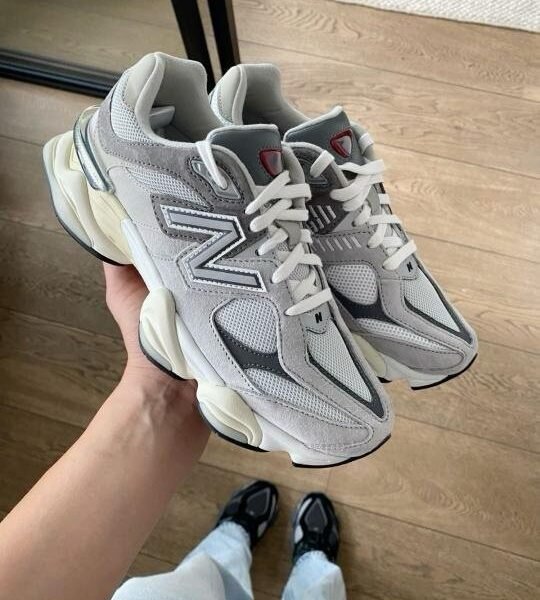 New balance 9060 rain cooud