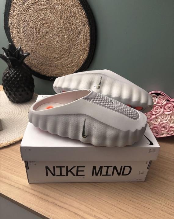 Nik.e Mind 001 Mules In Cream