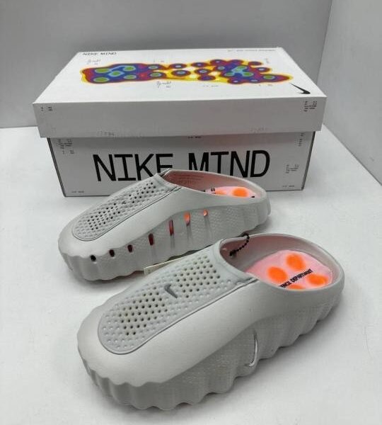 Nik.e Mind 001 Mules In The Grey